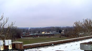 Weather camera view of Haverstraw Elementary School.