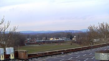 Weather camera view of Haverstraw Elementary School.