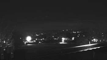 Weather camera view of Haverstraw Elementary School.