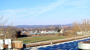 Weather camera view of Haverstraw Elementary School.