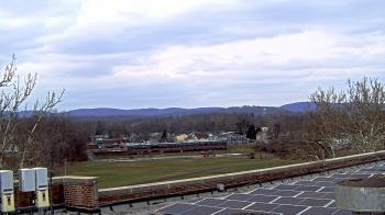 Weather camera view of Haverstraw Elementary School.