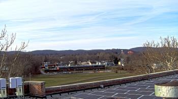 Weather camera view of Haverstraw Elementary School.