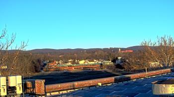 Weather camera view of Haverstraw Elementary School.