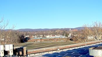 Weather camera view of Haverstraw Elementary School.