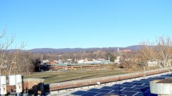 Weather camera view of Haverstraw Elementary School.