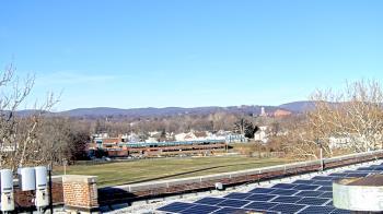 Weather camera view of Haverstraw Elementary School.