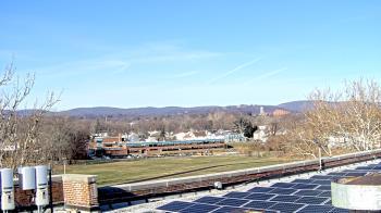 Weather camera view of Haverstraw Elementary School.