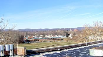 Weather camera view of Haverstraw Elementary School.