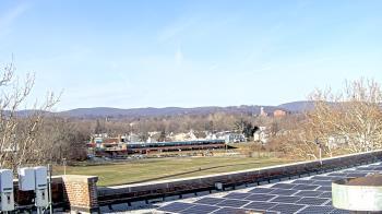 Weather camera view of Haverstraw Elementary School.
