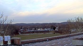 Weather camera view of Haverstraw Elementary School.