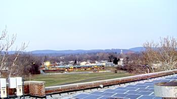 Weather camera view of Haverstraw Elementary School.