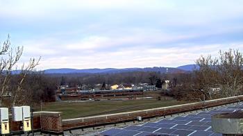 Weather camera view of Haverstraw Elementary School.
