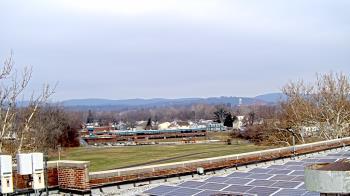 Weather camera view of Haverstraw Elementary School.
