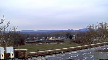 Weather camera view of Haverstraw Elementary School.