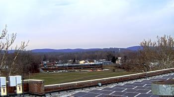 Weather camera view of Haverstraw Elementary School.