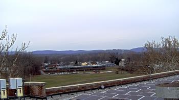 Weather camera view of Haverstraw Elementary School.