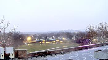 Weather camera view of Haverstraw Elementary School.