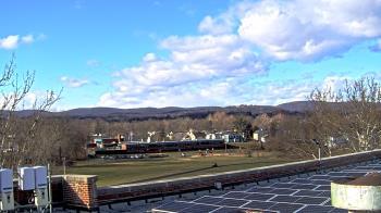 Weather camera view of Haverstraw Elementary School.
