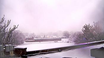 Weather camera view of Haverstraw Elementary School.