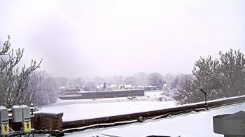 Weather camera view of Haverstraw Elementary School.