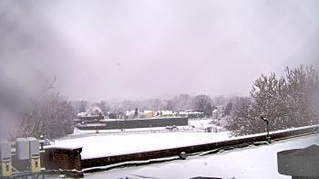 Weather camera view of Haverstraw Elementary School.