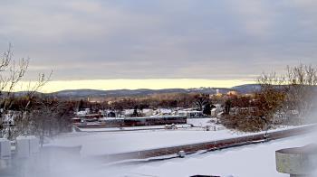 Weather camera view of Haverstraw Elementary School.