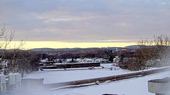Weather camera view of Haverstraw Elementary School.