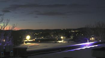 Weather camera view of Haverstraw Elementary School.