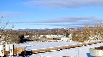 Weather camera view of Haverstraw Elementary School.