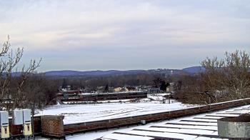 Weather camera view of Haverstraw Elementary School.