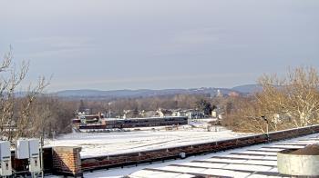 Weather camera view of Haverstraw Elementary School.