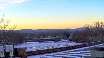 Weather camera view of Haverstraw Elementary School.
