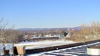 Weather camera view of Haverstraw Elementary School.