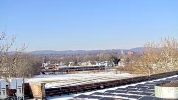 Weather camera view of Haverstraw Elementary School.