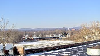 Weather camera view of Haverstraw Elementary School.