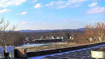 Weather camera view of Haverstraw Elementary School.