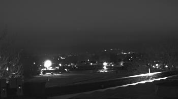 Weather camera view of Haverstraw Elementary School.