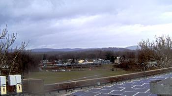 Weather camera view of Haverstraw Elementary School.