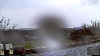 Weather camera view of Haverstraw Elementary School.