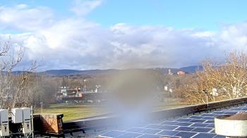 Weather camera view of Haverstraw Elementary School.