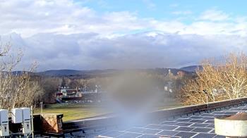 Weather camera view of Haverstraw Elementary School.