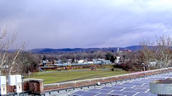 Weather camera view of Haverstraw Elementary School.