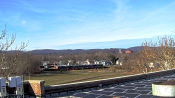 Weather camera view of Haverstraw Elementary School.
