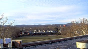 Weather camera view of Haverstraw Elementary School.