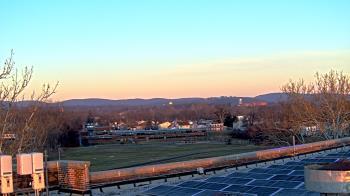 Weather camera view of Haverstraw Elementary School.