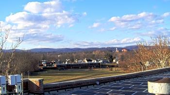 Weather camera view of Haverstraw Elementary School.