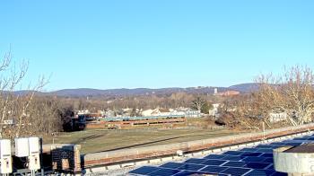 Weather camera view of Haverstraw Elementary School.