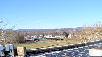 Weather camera view of Haverstraw Elementary School.