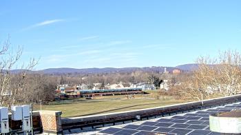 Weather camera view of Haverstraw Elementary School.