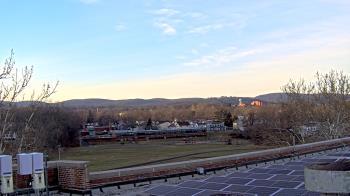 Weather camera view of Haverstraw Elementary School.